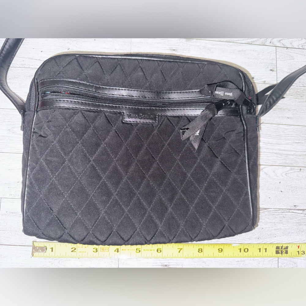 Vera Bradley Crossbody Bag Black Quilted Fabric Adjustable leather Strap - Picture 8 of 9